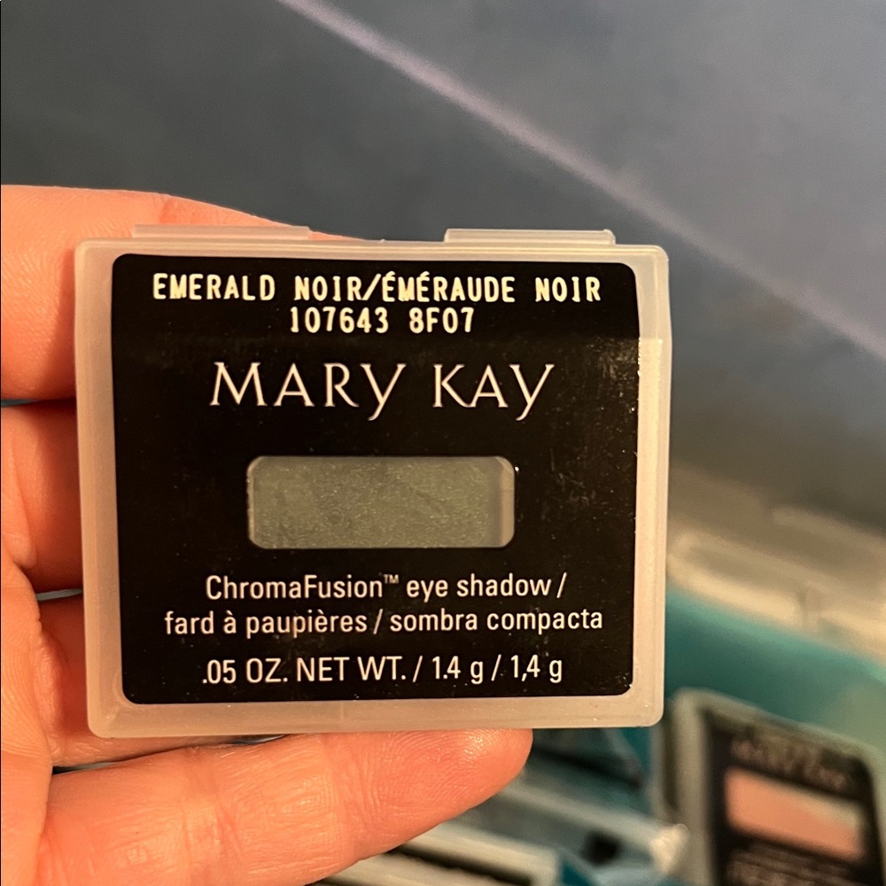 Mary Kay ChromaFusion Eyeshadow - Emerald Noir